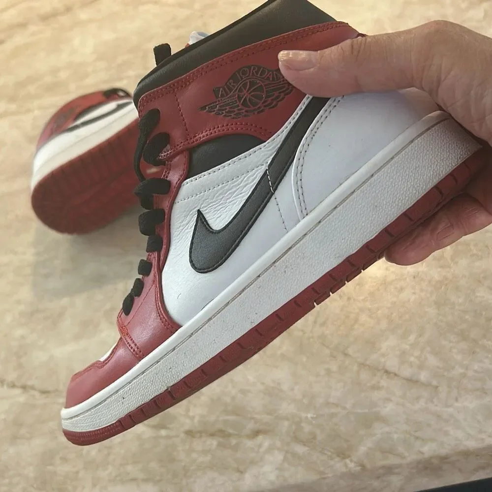 JORDANS Size 7